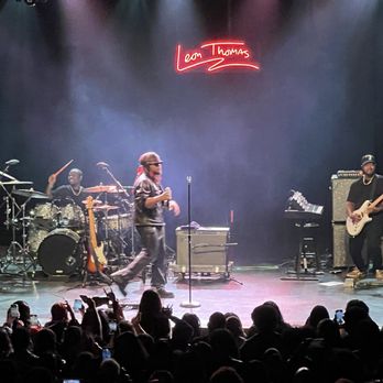 El Rey Theatre - Leon Thomas - Music Venues Near Me - Los Angeles, California El Rey Theatre - Leon Thomas - Music Venues Near Me - Los Angeles, California