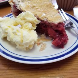 Blackberry Apple Pie