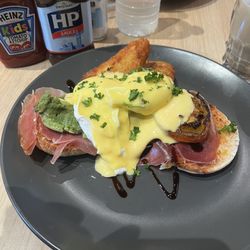 Quay Ingredient - Avocado and Roasted Tomato Benedict with added Parma Ham and Hash Browns