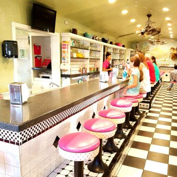 Dewar's Candy Shop - Candy Stores Near Me - Bakersfield, California