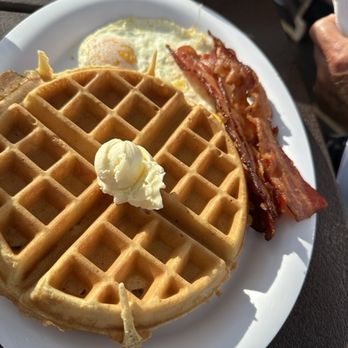Oceanside Beach Bar and Grill - Tony surfer plate with Belgian waffle, two eggs with bacon - Salad Near Me - Flagler Beach, Florida