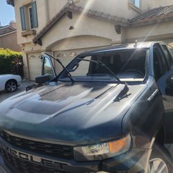 Abril Auto Glass