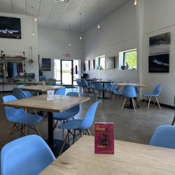 Lively Beerworks - Inside