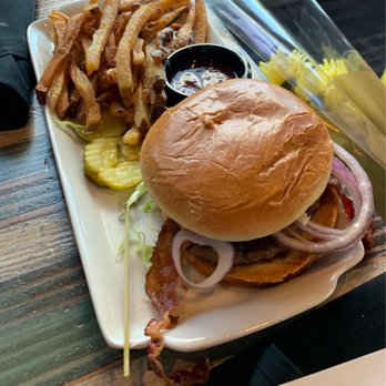 BRU Burger Bar - Double bacon burger - Burgers Near Me - Noblesville, Indiana BRU Burger Bar - Double bacon burger - Burgers Near Me - Noblesville, Indiana