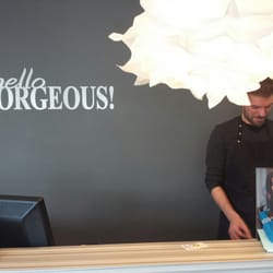 helloGORGEOUS! - Yes, that is the owner...