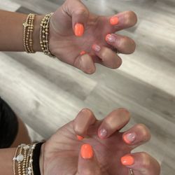 World Nail and Spa