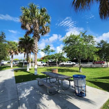 Quail Roost Park - Playgrounds Near Me - Miami, Florida