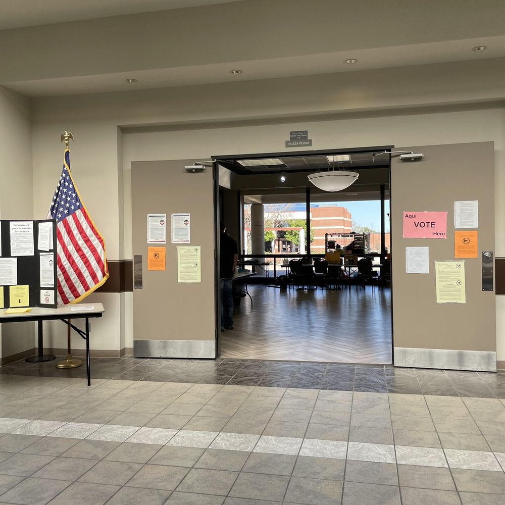 Doris Williams Civic Center - Room - Civic Center Near Me - Lake Jackson, Texas