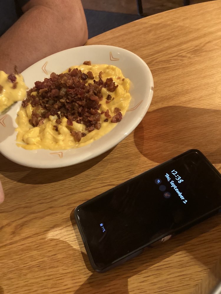 THIRSTY BIRD BAR AND KITCHEN Updated October 2024 208 S Cochran Ave