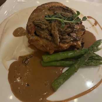 Cocody - Beef Wellington - French Near Me - Houston, Texas Cocody - Beef Wellington - French Near Me - Houston, Texas
