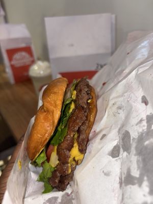 Smash Bros Burgers and Shakes by null