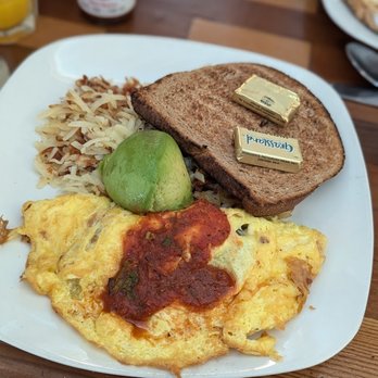 Cafe Sarafornia - Build Your Own Omelet - American Near Me - Calistoga, California Cafe Sarafornia - Build Your Own Omelet - American Near Me - Calistoga, California