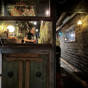 La Alcoba Azul - Tapas Bars Near Me - Barcelona, B La Alcoba Azul - Tapas Bars Near Me - Barcelona, B