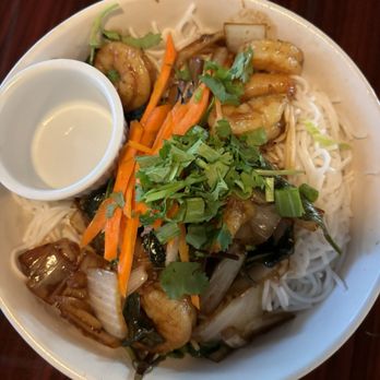 What Da Pho - Shrimp Vermicelli - Vietnamese Near Me - Winston-Salem, North Carolina