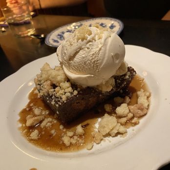 Armitage Alehouse - Sticky date cake - Pubs Near Me - Chicago, Illinois Armitage Alehouse - Sticky date cake - Pubs Near Me - Chicago, Illinois