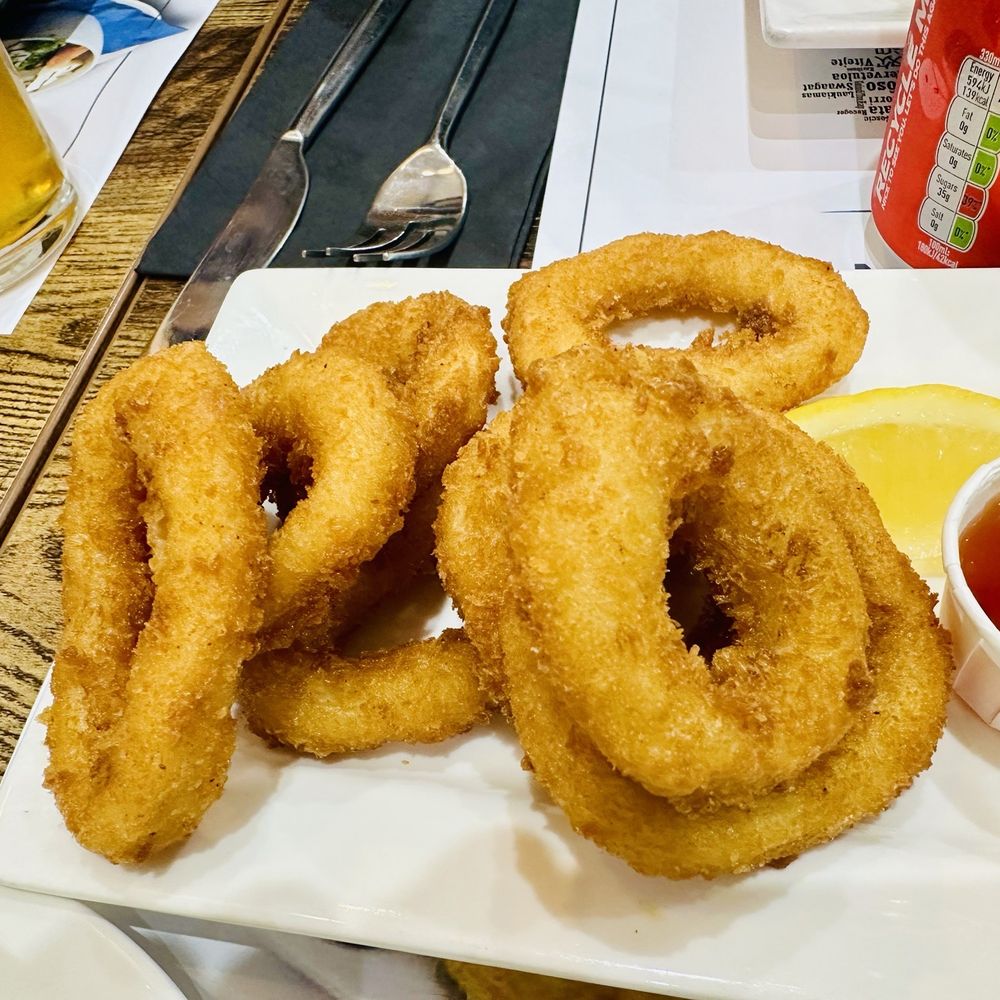 Hobson's Fish & Chips - Calamaris - British Near Me - London, XGL