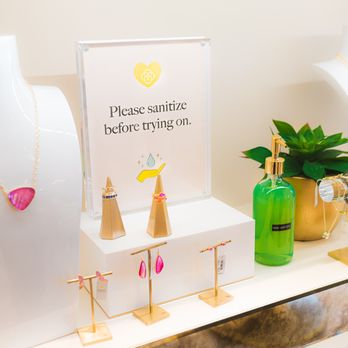 Kendra Scott - Jewelry Near Me - Frontenac, Missouri Kendra Scott - Jewelry Near Me - Frontenac, Missouri