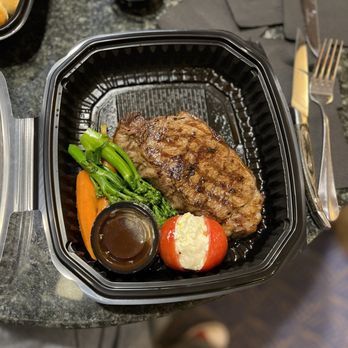 Chelsea Chowder House & Bar - Steak with carrots - Seafood Near Me - Long Beach, California
