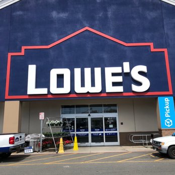 Lowe's Home Improvement - Front entrance - Hardware Stores Near Me - Honolulu, Hawaii