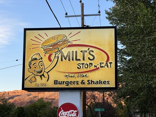 Milt's Stop & Eat by null