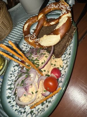 Viktualienmarkt Beergarden by null