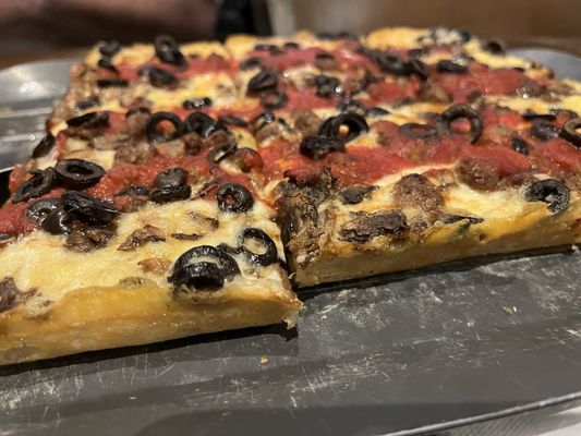 Buddy's Pizza by null