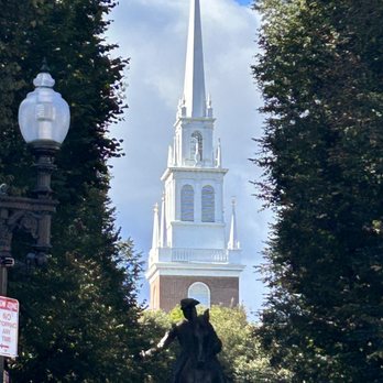 Freedom Trail Foundation - Paul revere statue near old north church - Historical Tours Near Me - Boston, Massachusetts