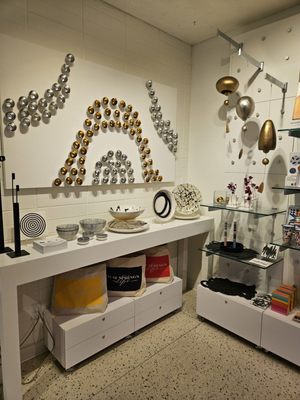 Palm Springs Art Museum Architecture and Design Center by null