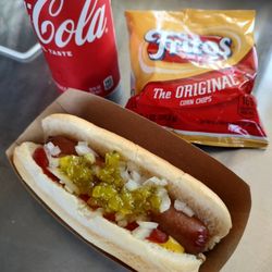 Dogalicious Hot Dog Stand - Street dog combo