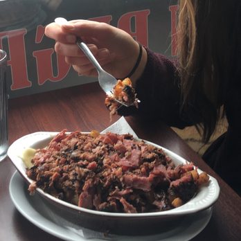 Lester's Deli - Smoked meat poutine - Delis Near Me - Outremont, Quebec