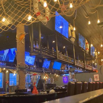 Crafty Crab - Concord - Bar - Seafood Near Me - Concord, North Carolina