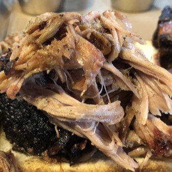 3 Halves Brewing - Pulled pork - Breweries Near Me - Liberty, Missouri