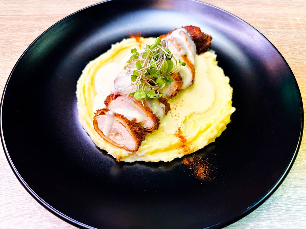 Social spots from Mamacitas Cantina