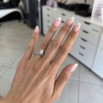 Iconic Nails Studio - Dip manicure with natural pink and gel French topcoat - Nail Salons Near Me - Los Altos, California Iconic Nails Studio - Dip manicure with natural pink and gel French topcoat - Nail Salons Near Me - Los Altos, California