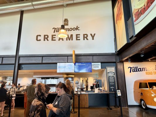 Tillamook Market by null