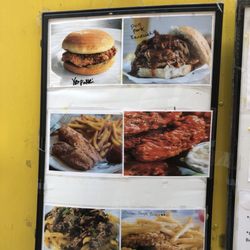 Smackin' Good Wings - For those of us that want pictures.