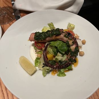 Monarque - Octopus - Brasseries Near Me - Montreal, Quebec Monarque - Octopus - Brasseries Near Me - Montreal, Quebec