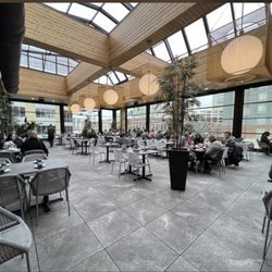 Crave - Beautiful setting, can o my imagine dining while it's snowing.