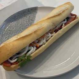 Pâté & Pork BBQ / Bánh Mì Pâté Thịt Đỏ BBQ Pâté & Pork BBQ / Bánh Mì Pâté Thịt Đỏ BBQ
