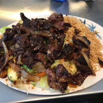 Noodle Bar - Lemon grass beef (replace rice with chow fun) and add veggies - Vietnamese Near Me - Marina, California Noodle Bar - Lemon grass beef (replace rice with chow fun) and add veggies - Vietnamese Near Me - Marina, California