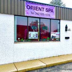 Orient spa - Front entrance and display window