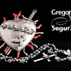 Santa Fe Silverworks - Rosary box with sapphire rosary