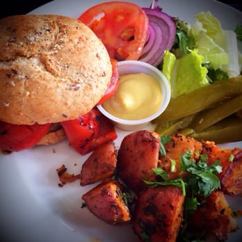 Pita Jungle - Portobello mushroom burger with garlic potatoes. - Mediterranean Near Me - Mesa, Arizona