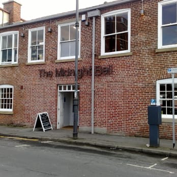 The Midnight Bell - Pubs Near Me - Leeds, XWY
