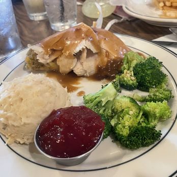 Mimi's Cafe - Turkey dinner - Breakfast & Brunch Near Me - Corona, California Mimi's Cafe - Turkey dinner - Breakfast & Brunch Near Me - Corona, California