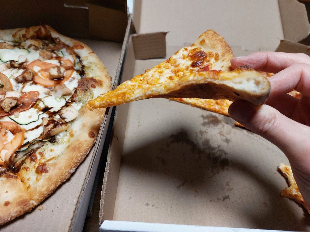 Tony's Panini & Pizza Logo