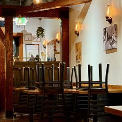 SouthCreek Pizza - Inside