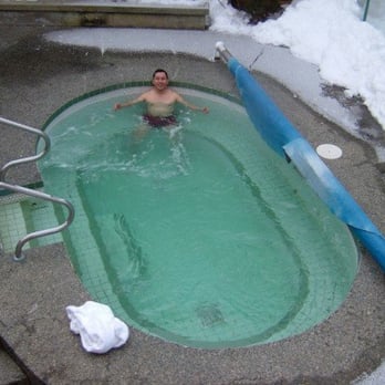 Snowbird Whistler - Hot tub - Hotels Near Me - Whistler, British Columbia