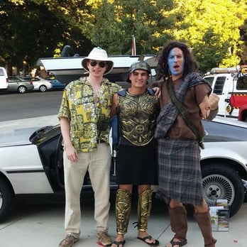 Artmix Crockercon! - Raoul Duke, a Roman centurion, and William Wallace posing in front of a Delorean and a version of the Ectomobile. - Art Galleries Near Me Artmix Crockercon! - Raoul Duke, a Roman centurion, and William Wallace posing in front of a Delorean and a version of the Ectomobile. - Art Galleries Near Me