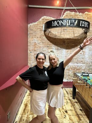 The Monkey Bar by null